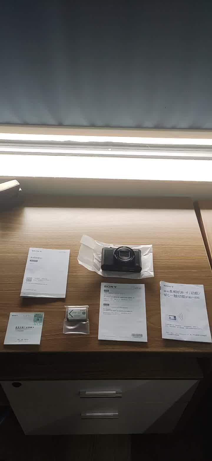 索尼DSC-WX500】索尼（SONY） DSC-WX500 数码相机黑色（1820万有效像素 