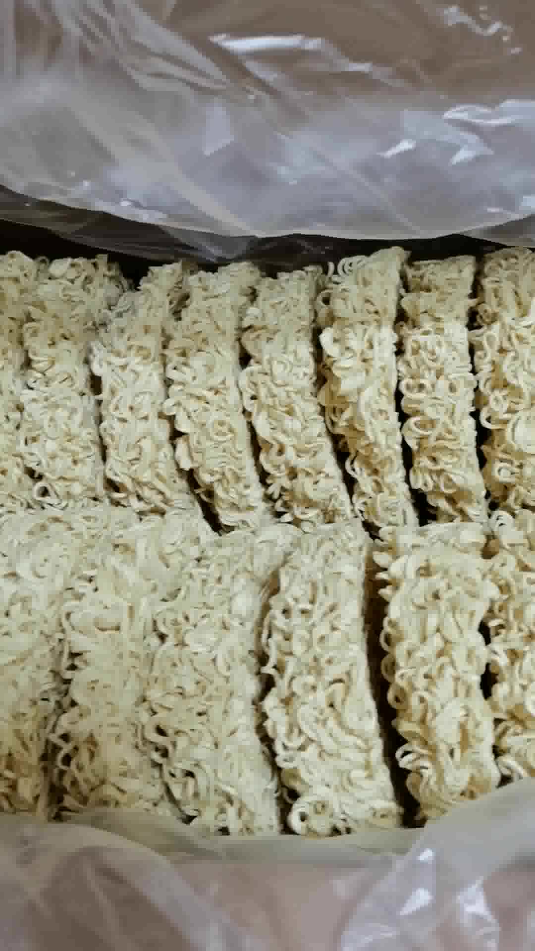 穗燕大碗面整箱大箱面饼面条煮面炒面云吞面火锅面非油炸方便面箱装