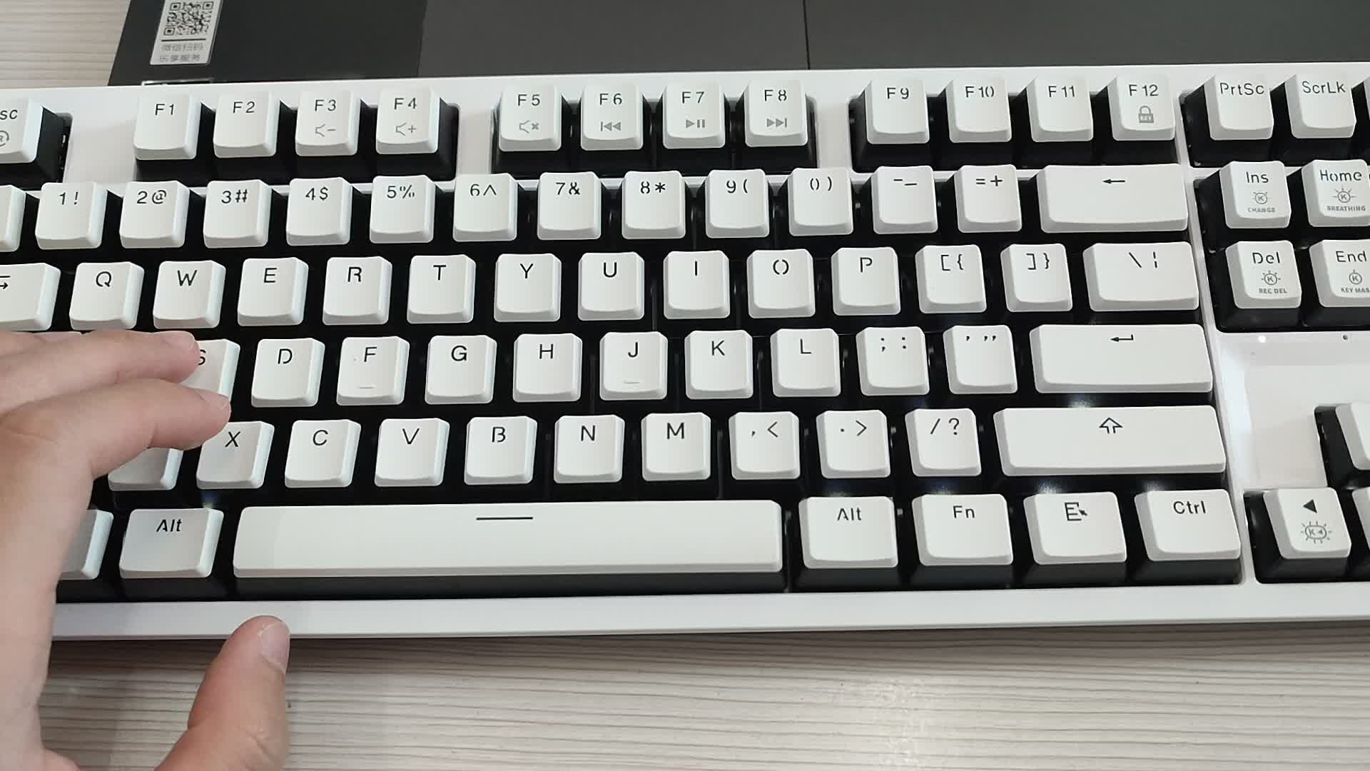 黑峡谷hyekux5无线机械键盘游戏电竞凯华box轴体108键pbt键帽桃桃气泡