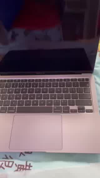 Apple MacBook Air 13.3 八核M1芯片(7核图形处理器) 8G 256G SSD 深空 