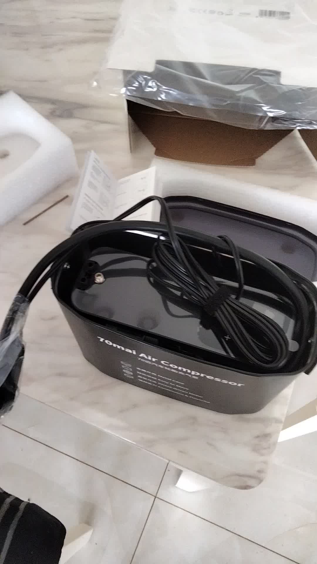 70迈车载充气泵汽车轮胎打气泵车用电动打气筒胎压充气 便携数显智能