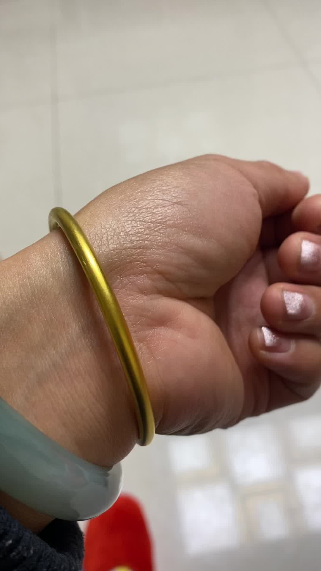 黄金手镯实心足金9999古法传承金手镯女款素圈手环光圈闭口半实心金