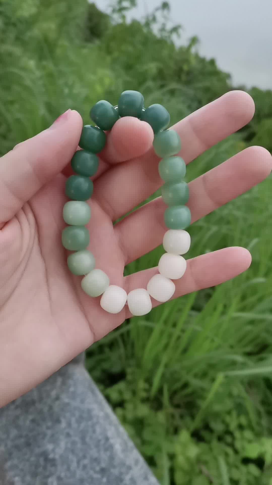 赢夫人原生态烟灰渐变菩提根手串女白玉菩提绕指柔飘花